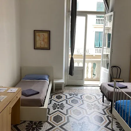 招待所 Roma 3*